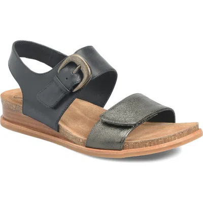 Söfft Peggie Wedge Sandal