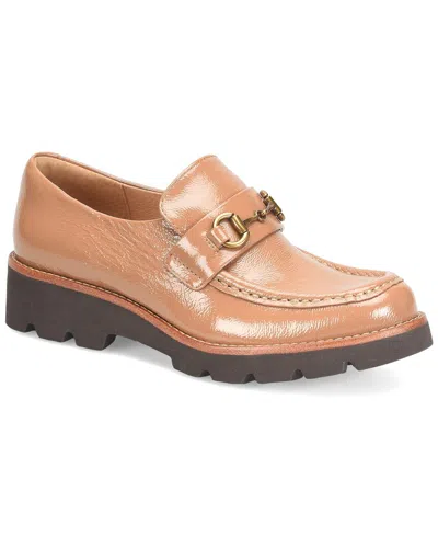 Söfft Prewitt Crinkle Patent Leather Loafer In Desert Tan