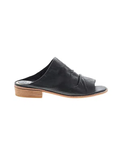 Pre-owned Söfft Sandals In Black