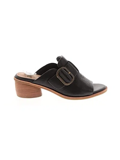 Pre-owned Söfft Sandals In Black