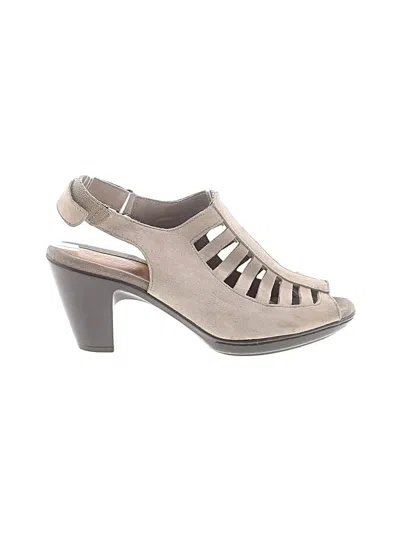 Pre-owned Söfft Sandals In Gray