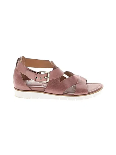 Pre-owned Söfft Sandals In Pink