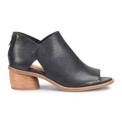 Söfft Women's Carleigh Bootie In Black