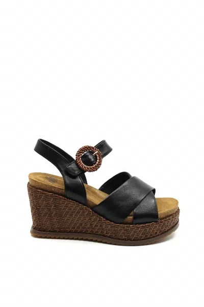 Söfft Women's Dorathy Wedge Sandal In Black