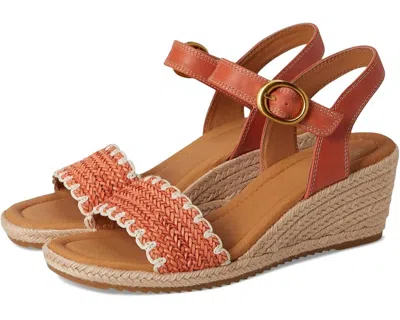 SÖFFT WOMEN INEZ SANDAL IN PAPAYA