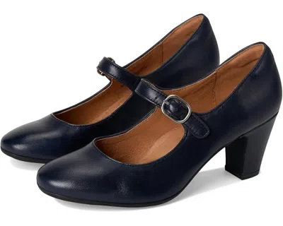 Söfft Women's Leslie Sandal In Sky Navy In Black