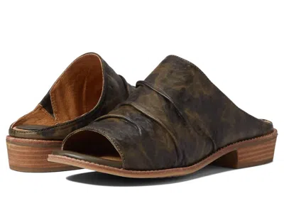 Söfft Women's Netta Sandal In Olive In Green