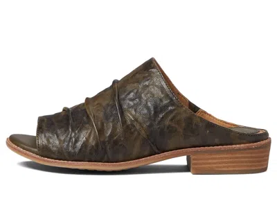Söfft Women's Netta Sandal In Olive In Green