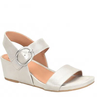 SÖFFT WOMEN'S VAYA WEDGE SANDAL IN SILVER STONE
