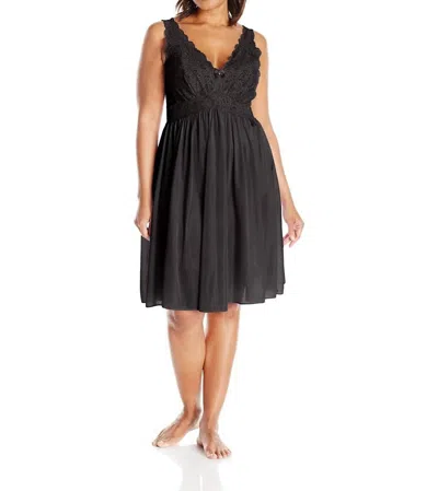 Shadowline Lingerie 40" Silhouette Lace Bodice Sleeveless Waltz Gown In Black