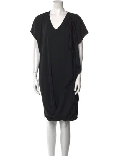 Pre-owned Shamask V-neck Knee-length Dress In Black