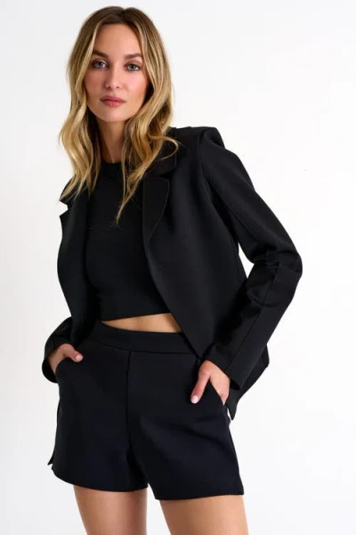 Shan Classic Fitted Short Blazer In Black
