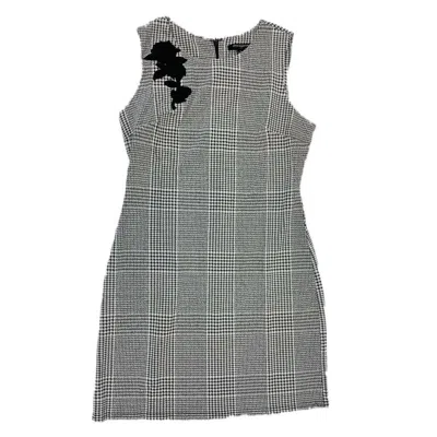 Sharagano Women's Embroidered Applique Houndstooth Sheath Dress In Black/ivory In Gray