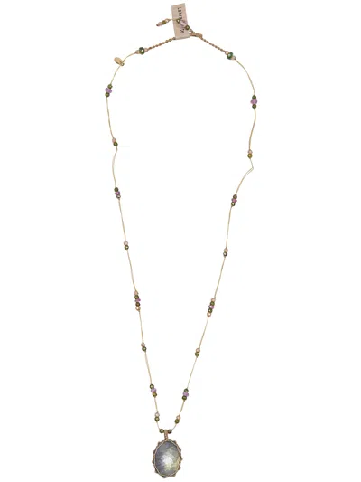 Sharing Short "tibetan Vvv" Pendant Necklace In Green