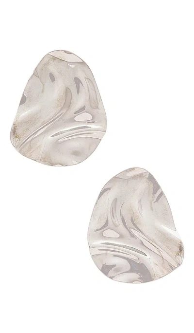 Shashi Bella Earring In 银色
