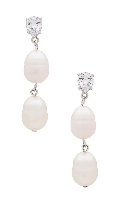 Shashi Leah Earring In Neutral