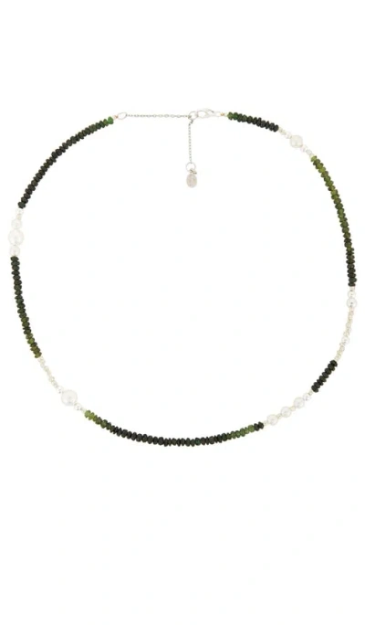 Shashi Odessa Gemstone Necklace In 黑色、白色