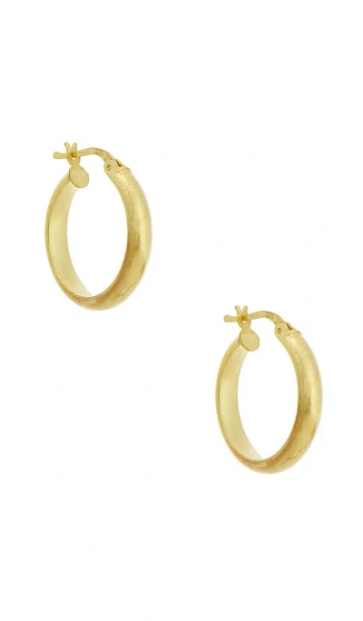 Shashi The Signature Hoop Earrings In Gold