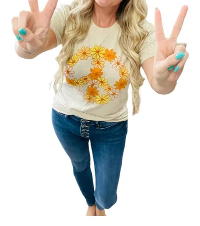 She Shed Daisy Peace Tee In Yellow