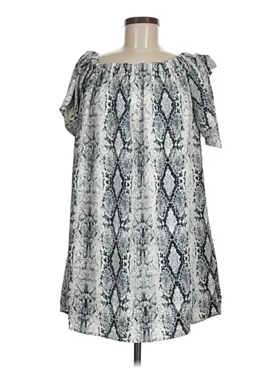 Pre-owned She + Sky Casual Dress In Gray
