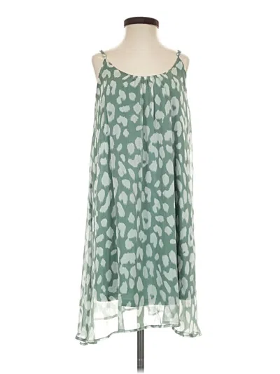 Pre-owned She + Sky Casual Dress In Green