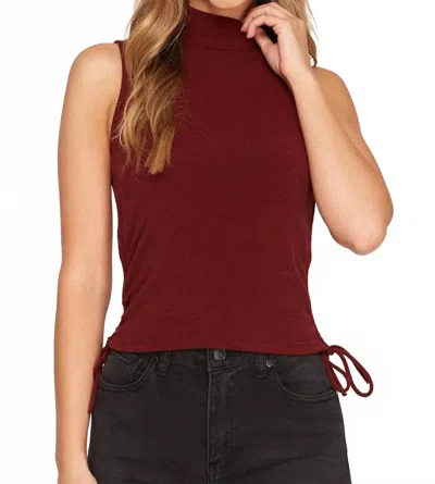 She + Sky Knit Mock Neck Ruched Side Crop Top In Chestnut In Burgundy