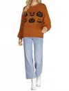 She + Sky Long Sleeve Halloween Pattern Sweater Top In Pumpkin In Brown