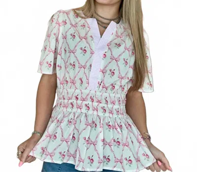 She + Sky Short Sleeve Woven Print Top With Elastic Waist Band In Pink In Blue