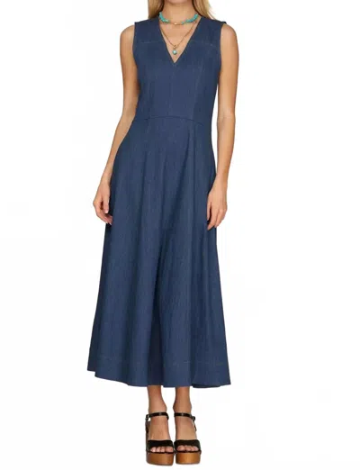 She + Sky Sleeveless Stretch Denim Midi Dress In Washed Blue