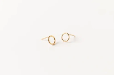 Sheena Marshall Jewelry Margo Petite Circle Studs In Gold