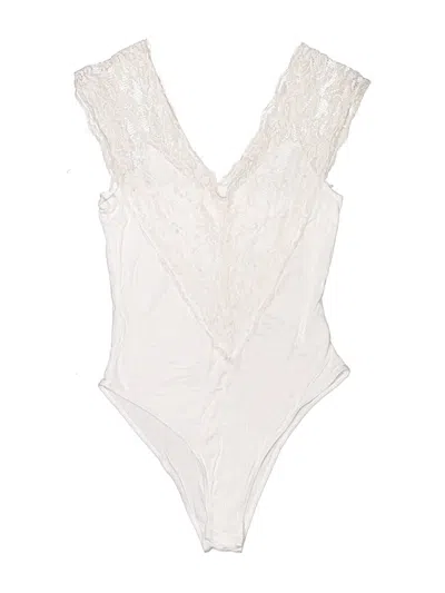 Pre-owned Shein Bodysuit In Ivory