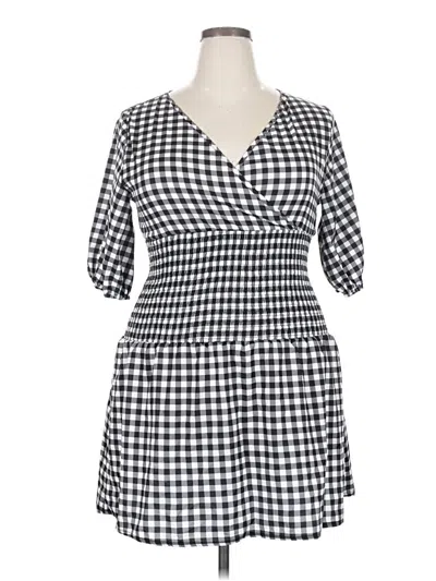 Pre-owned Shein Casual Dress In Black