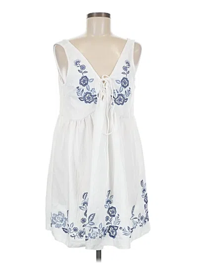 Pre-owned Shein Casual Dress In White