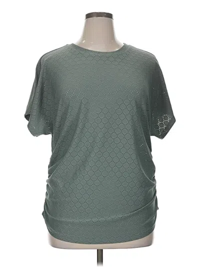Pre-owned Shein Curve Active T-shirt In Green