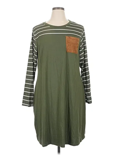 Pre-owned Shein Curve Casual Dress In Green