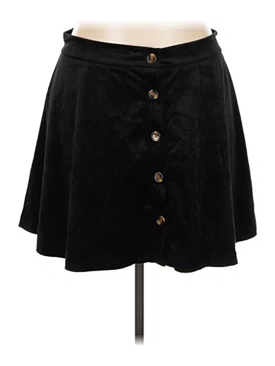 Pre-owned Shein Curve Casual Skirt In Black