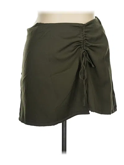 Pre-owned Shein Curve Casual Skirt In Green
