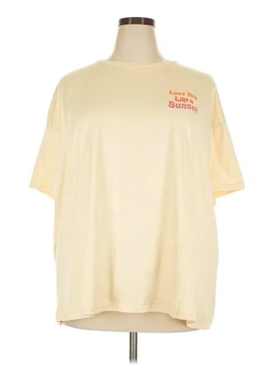Pre-owned Shein Curve Short Sleeve T-shirt In Yellow