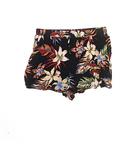 Pre-owned Shein Curve Shorts In Black