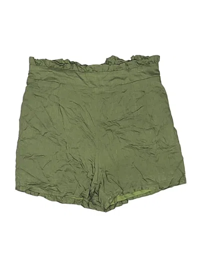 Pre-owned Shein Khaki Shorts In Green