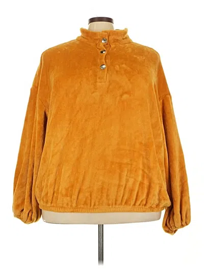 Pre-owned Shein Pullover Sweater In Gold