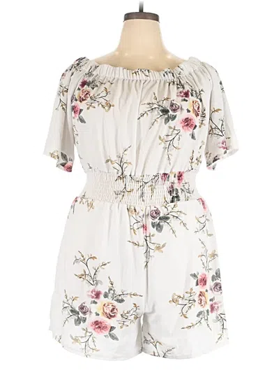 Pre-owned Shein Romper In Ivory