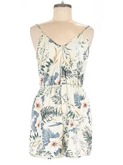 Pre-owned Shein Romper In White