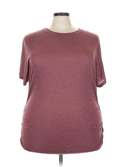 Pre-owned Shein Short Sleeve T-shirt In Burgundy