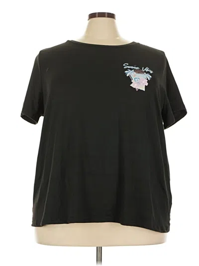 Pre-owned Shein Short Sleeve T-shirt In Black