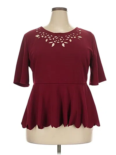 Pre-owned Shein Short Sleeve T-shirt In Burgundy
