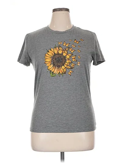 Pre-owned Shein Short Sleeve T-shirt In Gray