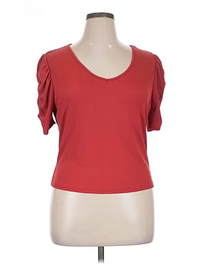 Pre-owned Shein Short Sleeve T-shirt In Red