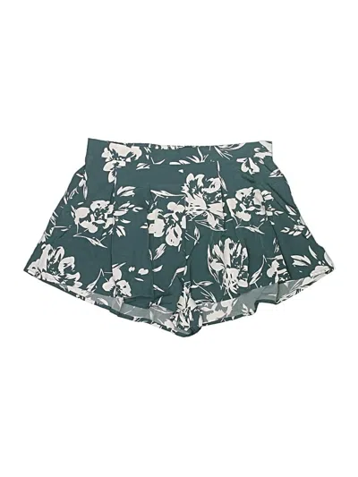 Pre-owned Shein Shorts In Green