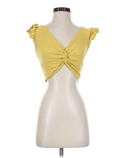Pre-owned Shein Sleeveless Blouse In Yellow